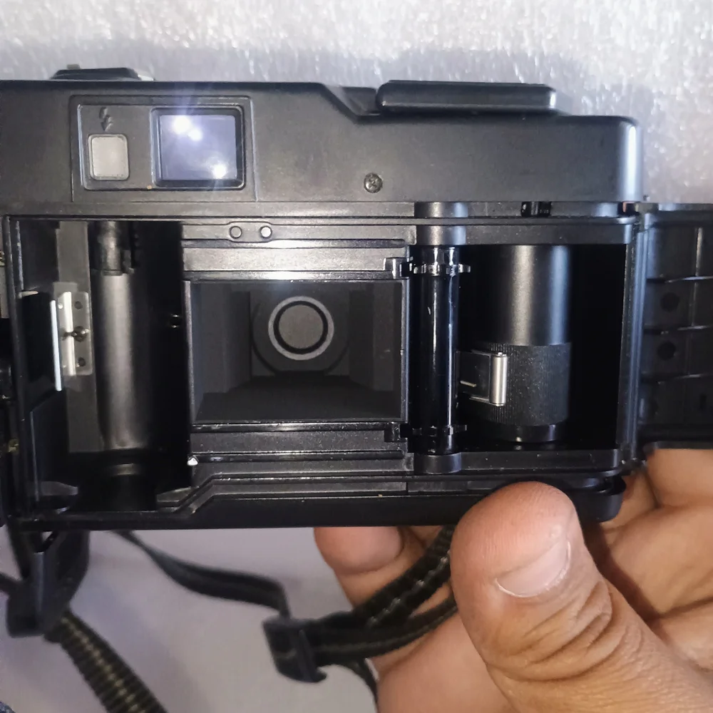 Yashica MF-2 Super 38mm Film Camera (Untested However Currently) Black Kyocera